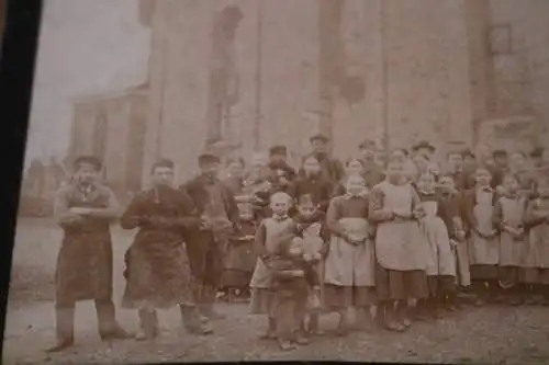 tolles altes Foto auf Pappe  Personen vor einer Kirche Neuwied - Albert Eisele