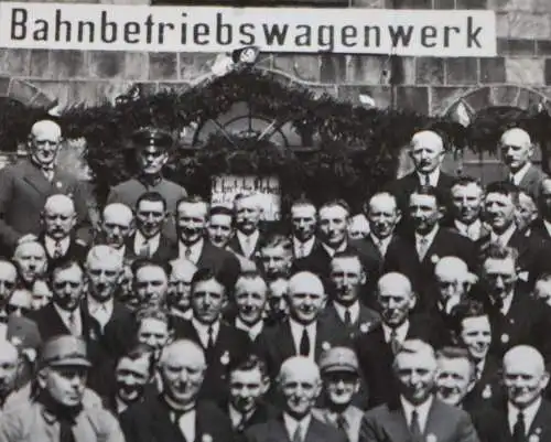 tolles altes Gruppenfoto - Bahnbetriebswagenwerk Osnabrück Jubiläum 30-40er Jahr