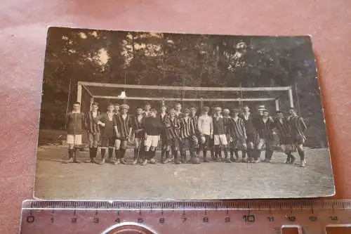 tolles altes Mannschaftsfoto - Fußball  B.V.O.  Logo trägt der Torwart 20-30e