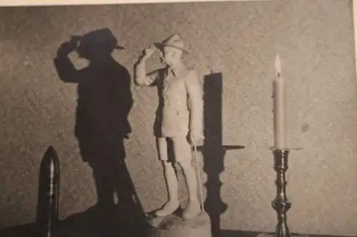 tolles altes Foto Porzellanfigur eines Soldaten