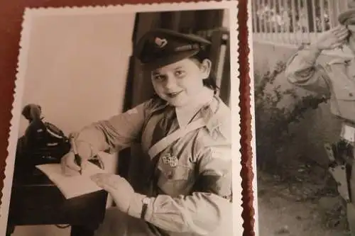 zwei alte Fotos - Junge und Mädchen in Uniform - Israel ?? 50-60er Jahre