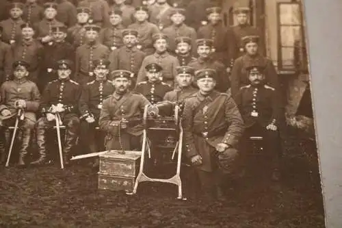 tolles altes Gruppenfoto  Soldaten Pickelhauben - MG´s 1916 - Neustadt a. Rbge