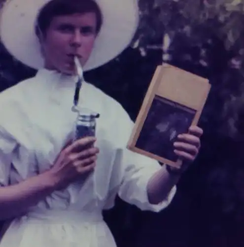 tolles altes Farbdia - Frau - Imkerin - 60er Jahre ??