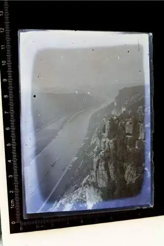 tolles altes Glasnegativ Rathen Blick vom Basteifelsen  - Schiffahrt 
