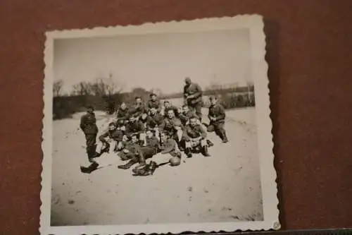 tolles altes Foto -  Soldaten - Tilsit - Frühjahr   1941 