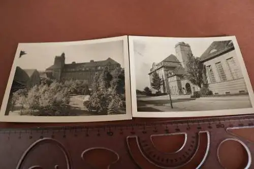 Zwei tolle alte Fotos - mir unbekanntes Gebäude  - Schule ? Kaserne ?