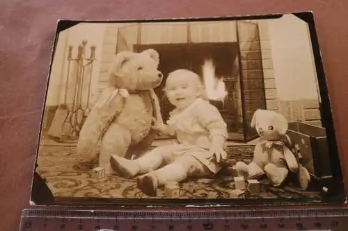 Tolles altes Foto Kleinkind mit großes Teddybär - 1920-30 ?  Amerika ?