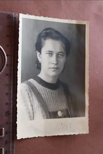 Tolles altes Foto - Portrait einer hübschen Frau  aus Melk - 1941