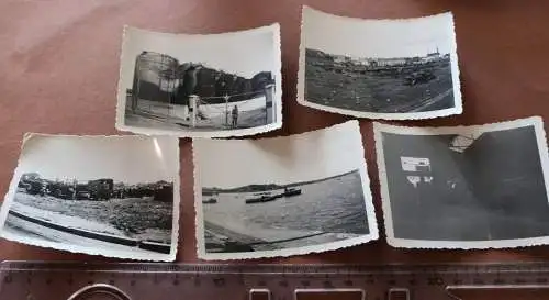 fünf alte Fotos - zerstörte Fahrzeuge, großes Tanklager - Frankreich ?