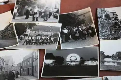 24 tolle alte Fotos - Festzug durch die Wittenberger Vorstadt - 50er Jahre Namen