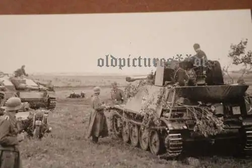 tolles altes Foto - Repro !!!! Marder 2 und StuG - neuzeitlicher Abzug