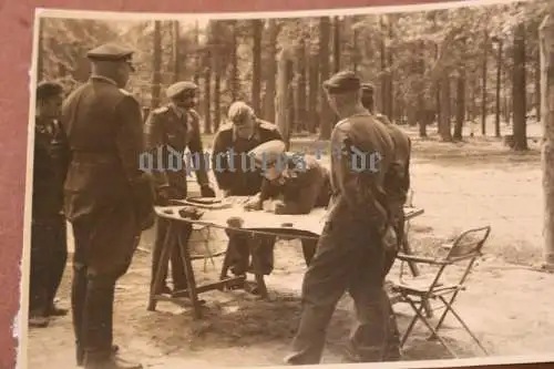 zwei tolle alte Fotos - Generäle Luftwaffe im Wald von Calais 1940