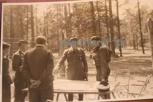 zwei tolle alte Fotos - Generäle Luftwaffe im Wald von Calais 1940