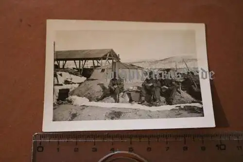tolles altes Foto - Gebirgsjäger  mit mobiler Hütte, Zelt ? 