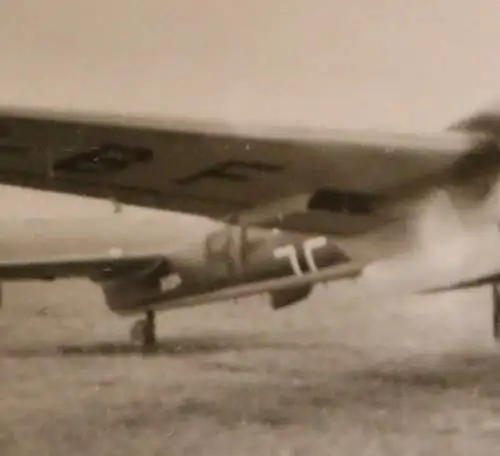 tolles altes Foto Pilot mit seiner Messerschmidt Me 110