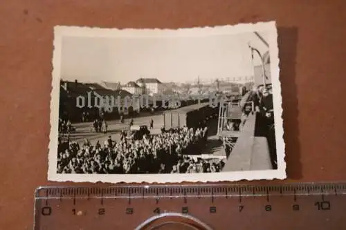 tolles altes Foto Soldaten angetreten - Hafen in Dänemark ? Lauritz Wornings Wer