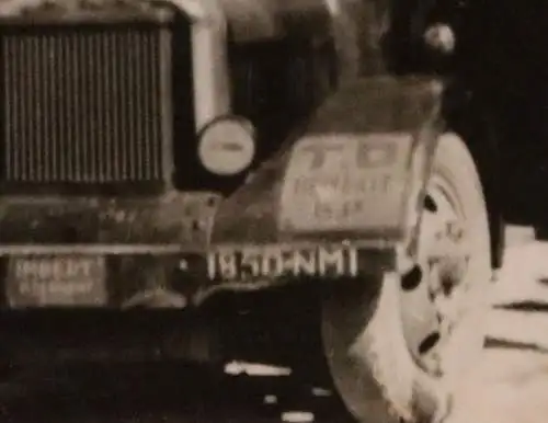 altes Foto  - Soldaten auf LKW - TD ?? alle mit Feldmützen 