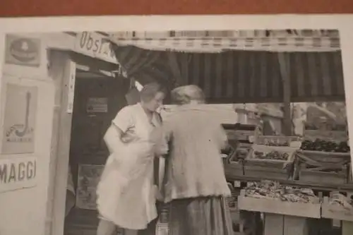 Tolles altes Foto - Obst u. Gemüseladen - Groter Jan Malzbier und Maggi Werbung