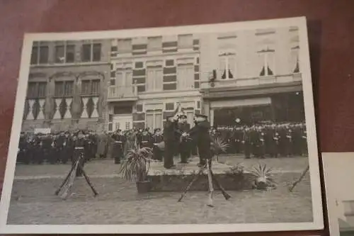 Drei tolle alte Fotos - Matrosen Vereidigung  - Marktplatz ??? Ort ?? 30-40er Ja