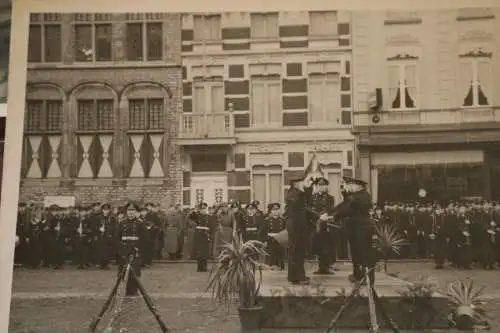 Drei tolle alte Fotos - Matrosen Vereidigung  - Marktplatz ??? Ort ?? 30-40er Ja