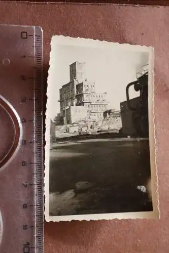 tolles altes Foto - Fabrik ?? Mühle ?? großes Gebäude - Ort ??? 30-40er Jahre 