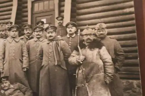 altes Gruppenfoto Soldaten vers. Einheiten - Pickelhauben - 1916 Wache