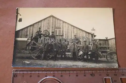 tolles altes Foto - Soldaten mit einem Motorpflug - Etappenmagazin 12.Armee