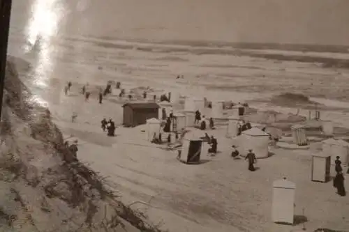 tolles altes Foto - Strand - Badegäste - Umkleidekabinen - 1900-1910 - Ort ??