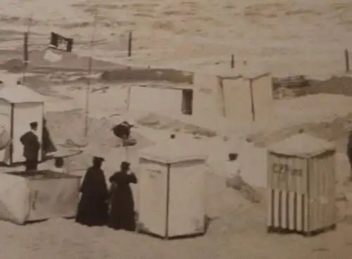 tolles altes Foto - Strand - Badegäste - Umkleidekabinen - 1900-1910 - Ort ??