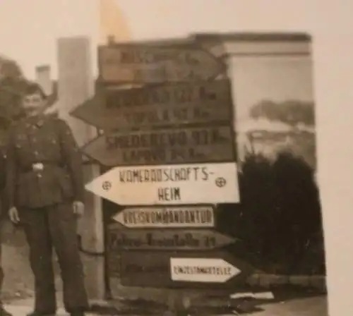 tolles altes Foto - Schilderwald Raum Serbien - Lapovo 42km, Polizeikreisstelle