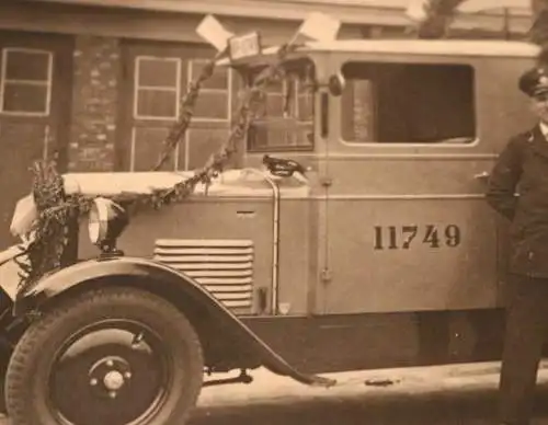 tolles altes Foto - Geschmücktes Postauto der Reichspost - 20-30er Jahre 