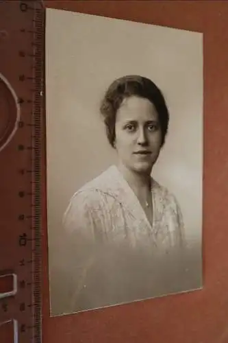tolles altes Foto - hübsche junge Frau - Bromberg 1920 