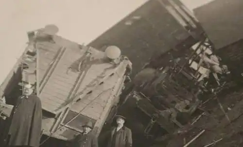 schweres Bahnunglück, entgleister Güterzug - 1915-20 ??? 