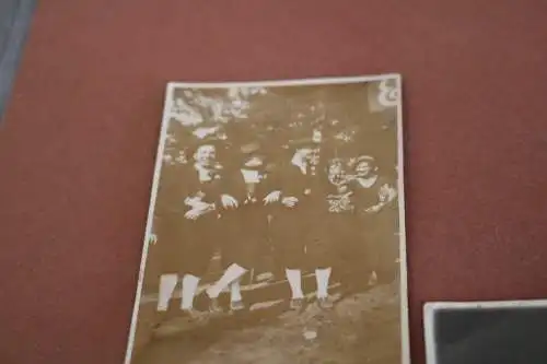fünf tolle alte Fotos - Soldat mit unbek. Uniform und Privatfotos 