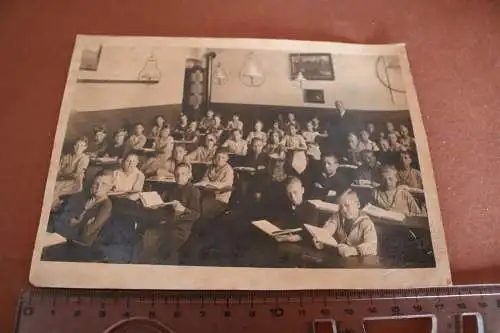 tolles altes Klassenfoto - Schulklasse - gemischte Schule  Klassenraum 1910-30 ?