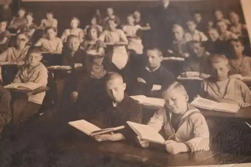 tolles altes Klassenfoto - Schulklasse - gemischte Schule  Klassenraum 1910-30 ?