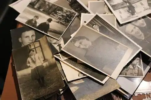 Konvolut alter Fotos ab 1910-60  Personen, Familien, Landschaften usw.