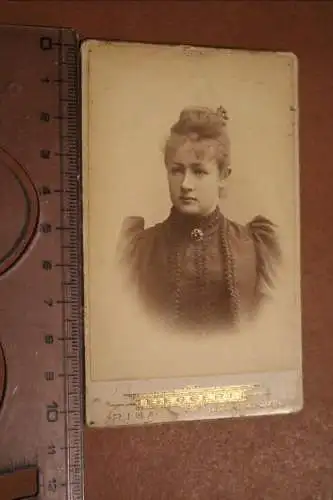 tolles altes CDV Foto - Portrait einer hübschen Frau aus Riga