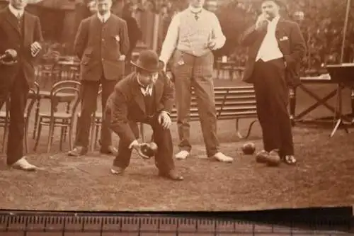 Tolles altes Foto - fünf Männer spielen Boule ??? Kugeln werfen - 1910-20 ?