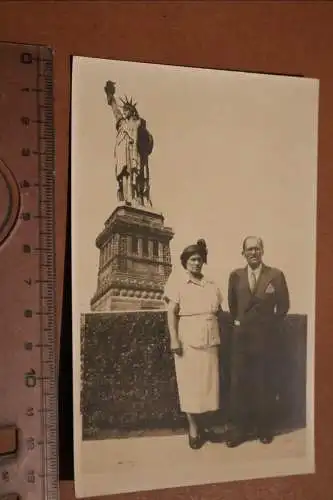 Tolles altes Foto Ehepaar besucht New York - Freiheitsstatue 20-30er Jahre