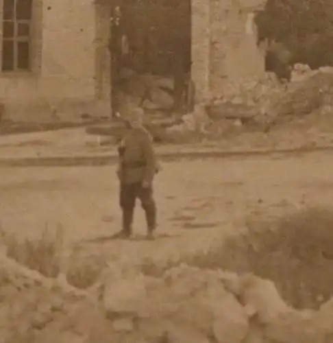 tolles altes Foto - Gebäude  Häuser  in Moronvilliers (2)