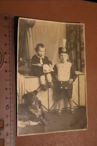 Tolles altes Foto - zwei Kinder , ein Junge in Uniform - 1910-20 ???