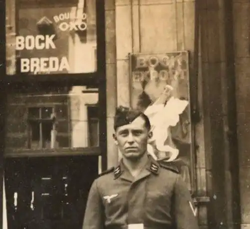 tolles altes Foto Soldat Luftwaffe - Gastwirtschaft Bock Export in Löwen, Belgie