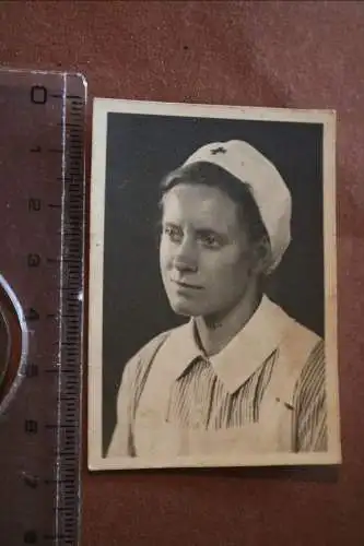 Tolles altes Foto - Ausweisfoto ?? Krankenschwester 1942