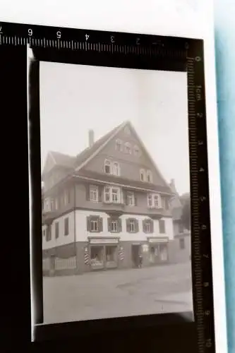 tolles altes Negativ -Gebäude - Lebensmittel und Kreissparkasse 