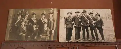 zwei tolle alte Gruppenfotos - Jungs, Knaben mit Schärpe ? Bayern ?? 1910-20