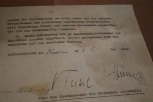 ältere Kopie der Kapitulationserklärung des Deutschen Reiches 1945