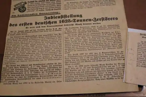 zwei alte Zeitungsausschnitte Indienststellung Zerstörer Z1 und Z3 