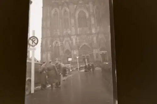 tolles altes Negativ - Soldaten in Köln - Kölner Dom 30-40er Jahre