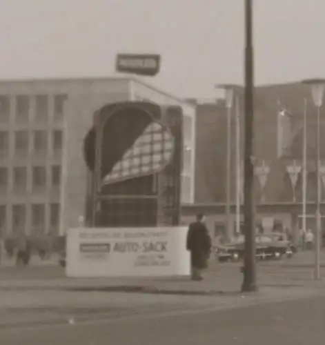 tolles altes Negativ Festhalle  in Frankfurt am Main 50-60er Jahre